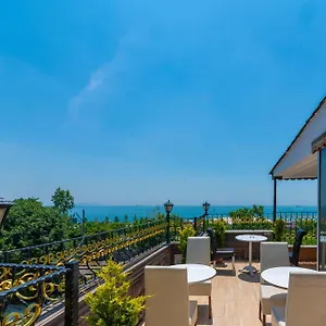 Hotel Harmony &